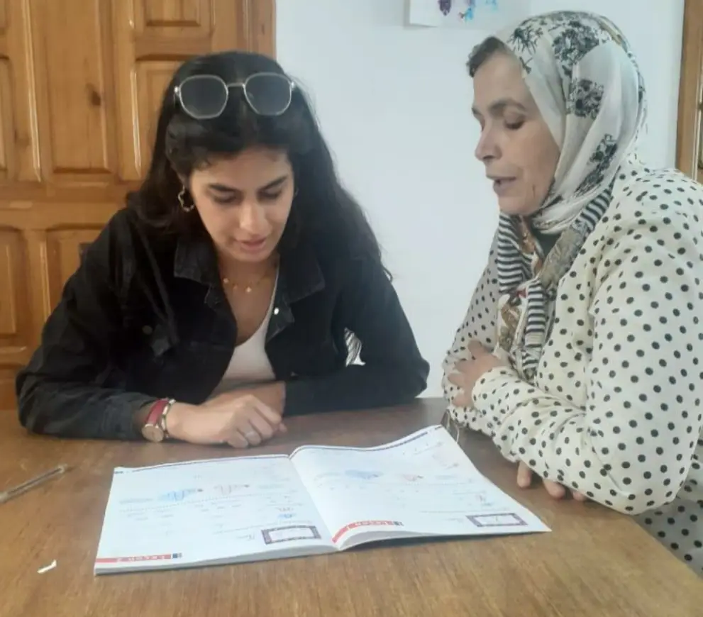 proyecto-social-fundacio-codespa-apisf-clase-alfabetizacion-dinar-raoui